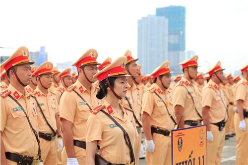Hơn 20 nữ CSGT cũng được điều động tham gia phục vụ Tuần lễ Cấp cao APEC.