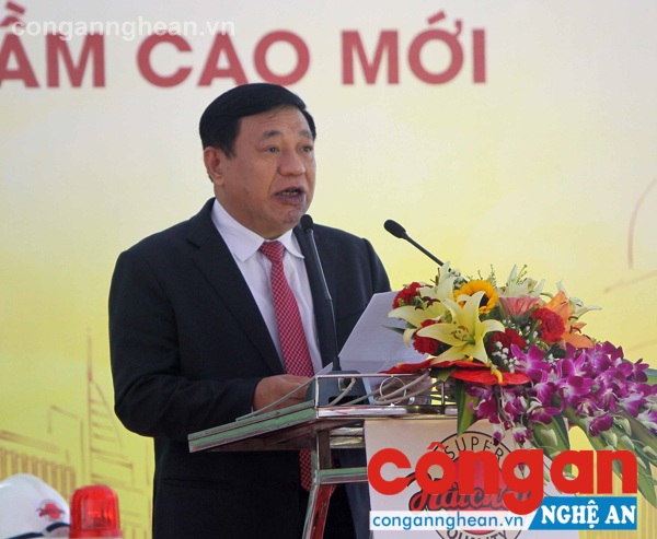 Chủ tịch UBND tỉnh Nguyễn Xuân Đường phát biểu đánh giá cao triển vọng của nhà máy đầu tư tại Nghệ An