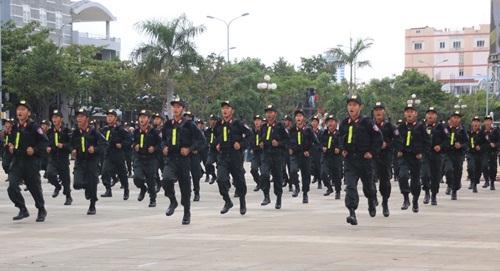 Các chiến sĩ Cảnh sát cơ động tham gia lễ xuất quân.
