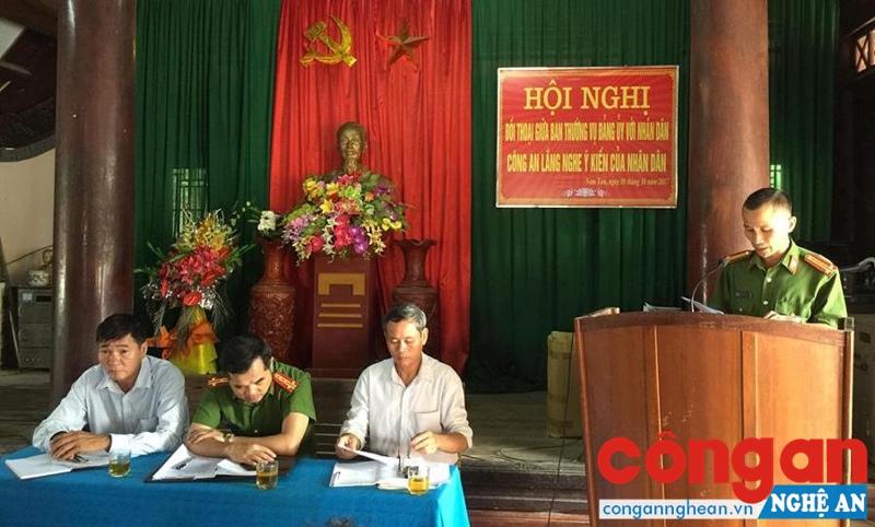  Công an huyện Nam Đàn cùng nhân dân tham gia diễn đàn