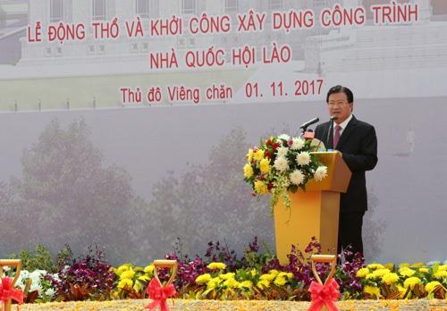  Phó Thủ tướng Trịnh Đình Dũng: Việc xây dựng Nhà Quốc hội Lào là một trong những đóng góp quan trọng, làm cho mối quan hệ đặc biệt Việt Nam - Lào ngày càng phát triển. Ảnh: VGP/Xuân Tuyến