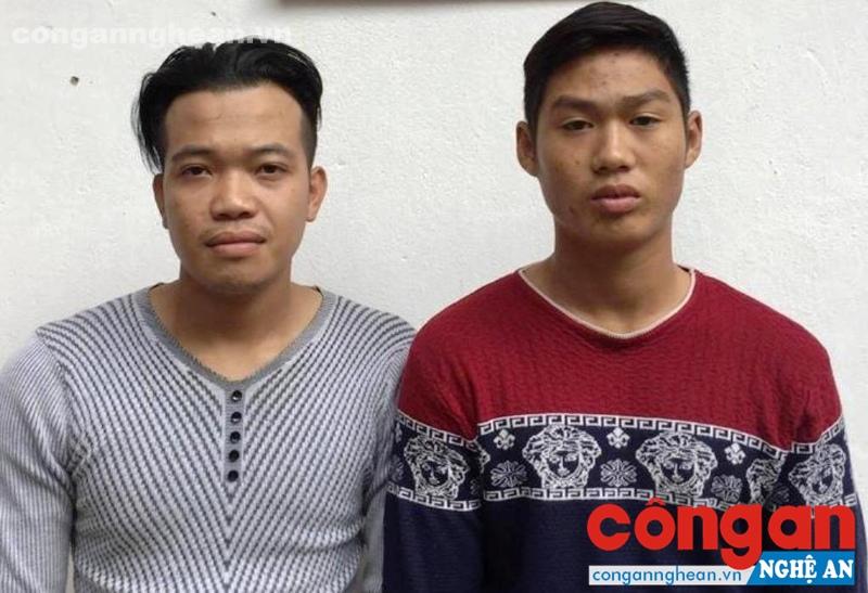 2 đối tượng Lữ Gia Duyên và Lương Văn Mạnh tại nhà tạm giữ Công an huyện Kỳ Sơn