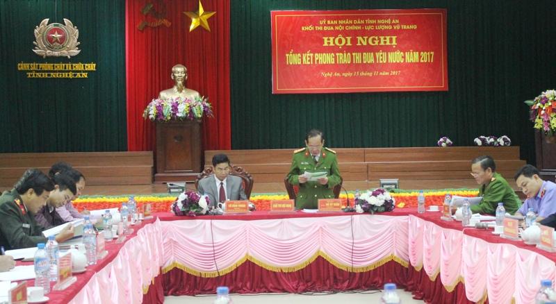 Đồng chí Đại tá Hồ Sỹ Tuấn, Giám đốc Cảnh sát PC&CC tỉnh phát biểu khai mạc hội nghị
