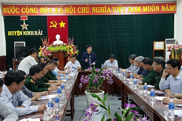 Phó Thủ tướng Trịnh Đình Dũng yêu cầu công tác chuẩn bị ứng phó bão số 14 của Ninh Thuận phải hoàn thành trước 21 giờ tối 18/11.