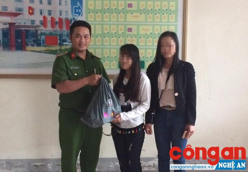 2 nạn nhân bị bán sang Trung Quốc được Công an Nghệ An giải cứu
