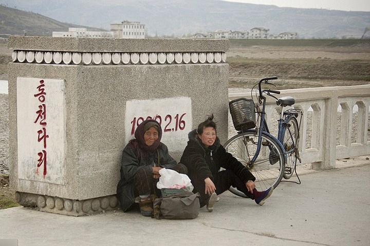 Ở vùng nông thôn Triều Tiên, xe đạp là một phương tiện đi lại phổ biến.