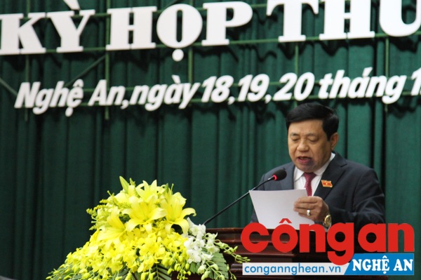 Chủ tịch UBND tỉnh Nguyễn Xuân Đường báo cáo tóm tắt về KTXH năm 2017, nhiệm vụ năm 2018