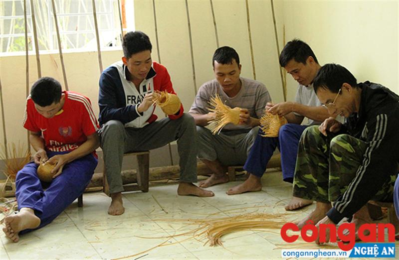 Học viên được đào tạo nghề sau cai nghiện tại Trung tâm Giáo dục lao động xã hội huyện Tương Dương