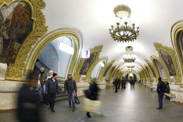 Tính đến năm 2017, hệ ga tàu điện ngầm Moscow có tổng chiều dài đứng thứ 7 trên thế giới với tổng cộng 207 ga, trải dài 349,4km.
