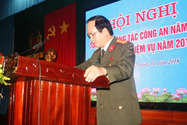 Đồng chí Đại tá Lê Văn Sao phát biểu khai mạc hội nghị