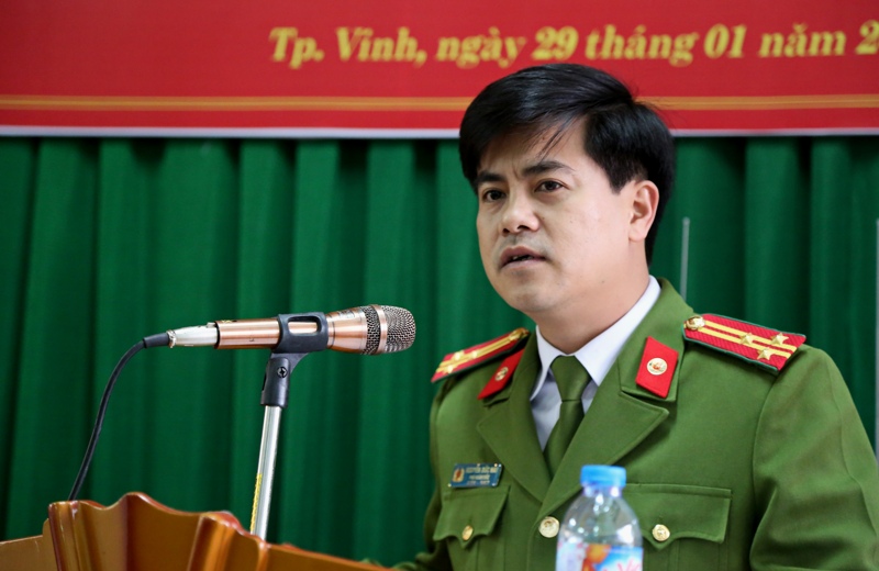 Đồng chí Thượng tá Nguyễn Đức Hải, Phó Giám đốc Công an tỉnh phát biểu chỉ đạo tại Hội nghị.