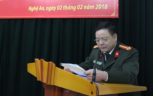 Đồng chí Tổng Biên tập, Đại tá Nguyễn Đình Trần - Trưởng phòng PX 21 phát biểu tại Hội nghị