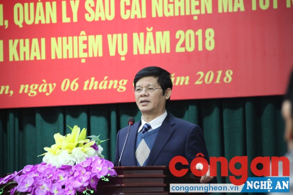 Đồng chí Lê Xuân Đại, Phó Chủ tịch thường trực UBND tỉnh phát biểu 