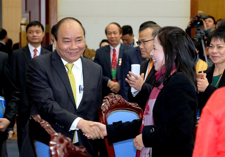 Thủ tướng gặp gỡ bà con Việt kiều