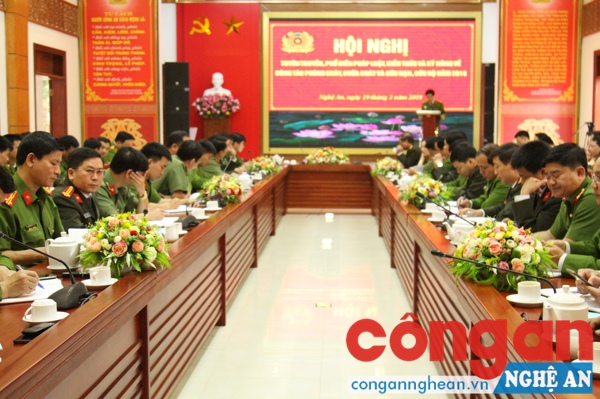 CBCS Công an Nghệ An được trang bị những kiến thức về công tác PCCC