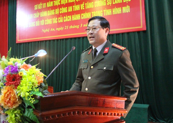 Đồng chí Đại tá Nguyễn Hữu Cầu, Giám đốc Công an tỉnh chủ trì Hội nghị.