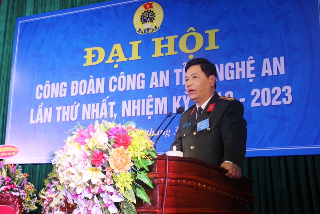Đại hội vinh dự được đồng chí Trung tá Vũ Mạnh Hà, Chủ tịch Công đoàn CAND dự, phát biểu và chỉ đạo