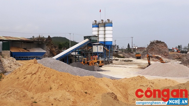 Trạm trộn bê tông của Công ty TNHH Xuân Hùng xây dựng trái phép từ năm 2015