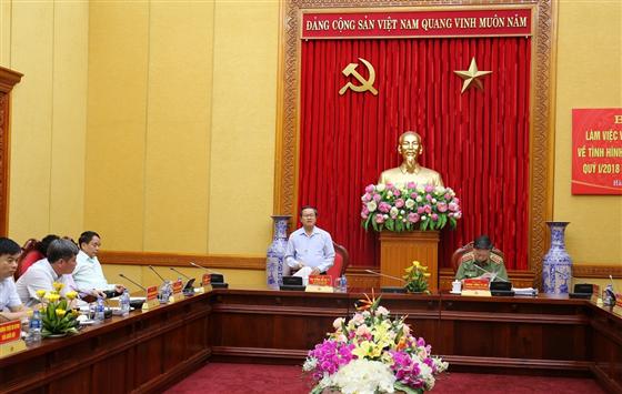 Phó Chủ tịch Quốc hội Đỗ Bá Tỵ phát biểu tại buổi làm việc.