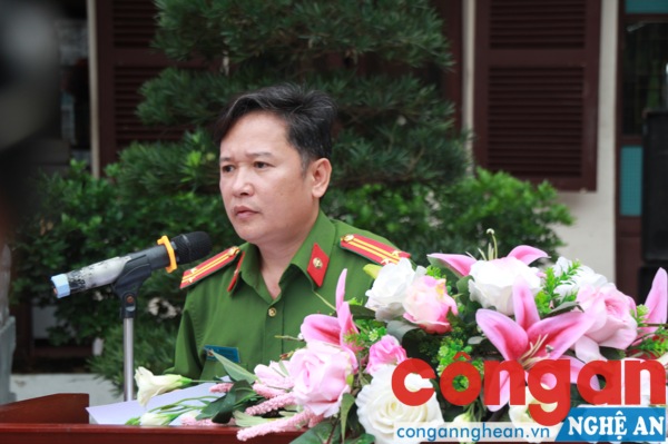 Trung tá Hồ Nam Long - Phó trưởng Phòng Cảnh sát cơ động lên phát biểu tại buổi khai mạc