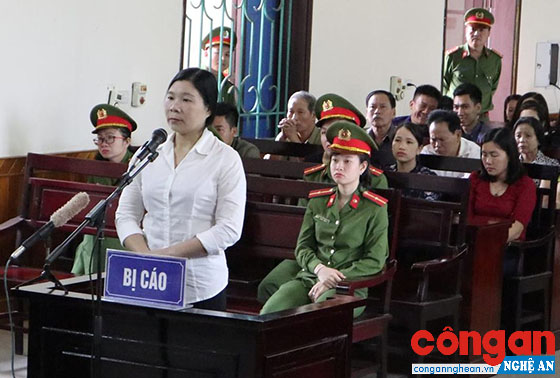 Bị cáo Trần Thị Xuân tại phiên tòa