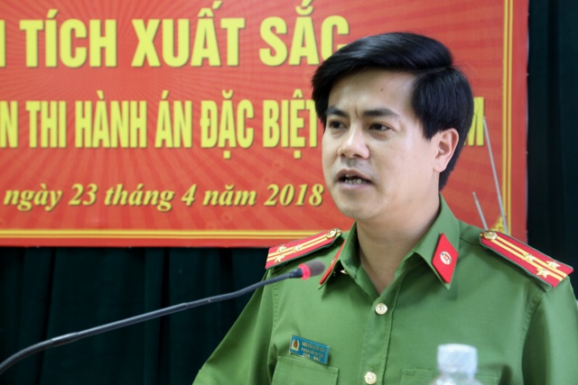 Thượng tá Nguyễn Đức Hải, Phó Giám đốc Công an tỉnh phát biểu tại lễ trao thưởng.