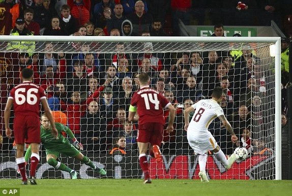 Liverpool phải nhận 2 bàn thua cuối trận để hứa hẹn trần lượt về trên sân nhà Roma sẽ kịch tính hơn