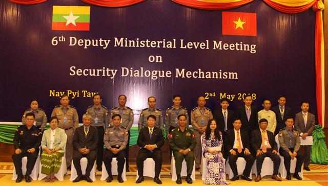 Các đại biểu dự phiên Đối thoại An ninh cấp Thứ trưởng lần thứ 6 giữa Bộ Công an Việt Nam và Bộ Nội vụ Cộng hòa Liên bang Myanmar.