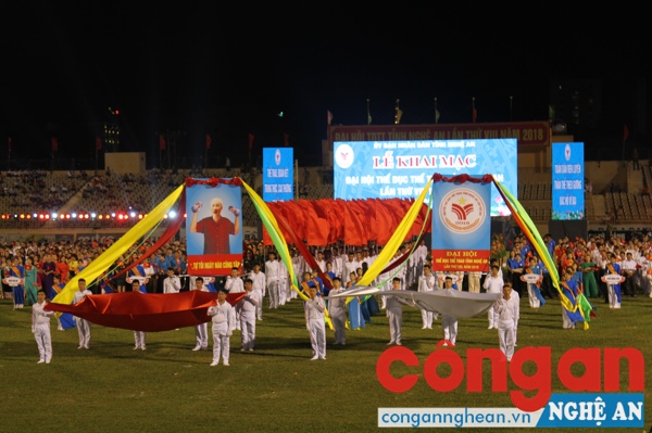 Toàn cảnh lễ khai mạc Đại hội TDTT tỉnh Nghệ An lần thứ VIII