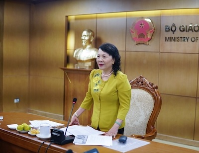 Thứ trưởng Bộ GD&ĐT Nguyễn Thị Nghĩa cho biết Bộ GD&ĐT đang cố gắng để ban hành bộ khung qui tắc ứng xử trước thềm năm học mới. Ảnh: VGP/Nhật Nam