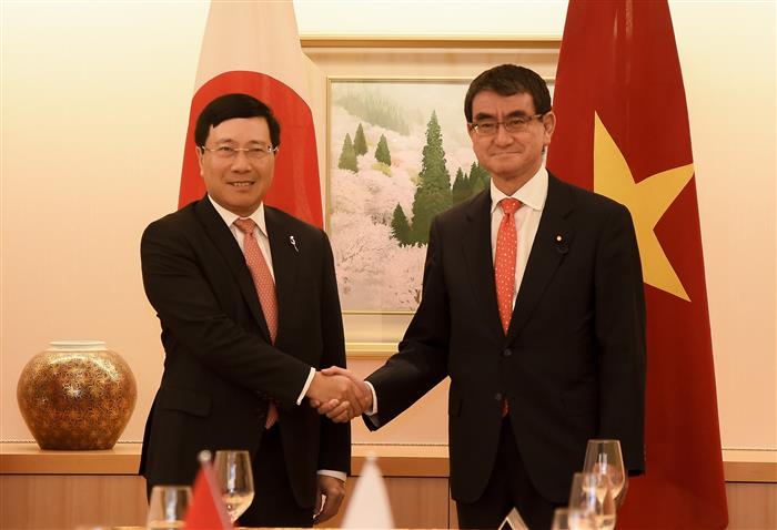 Phó Thủ tướng, Bộ trưởng Ngoại giao Phạm Bình Minh hội đàm với Bộ trưởng Ngoại giao Nhật Bản. Ảnh: BNG
