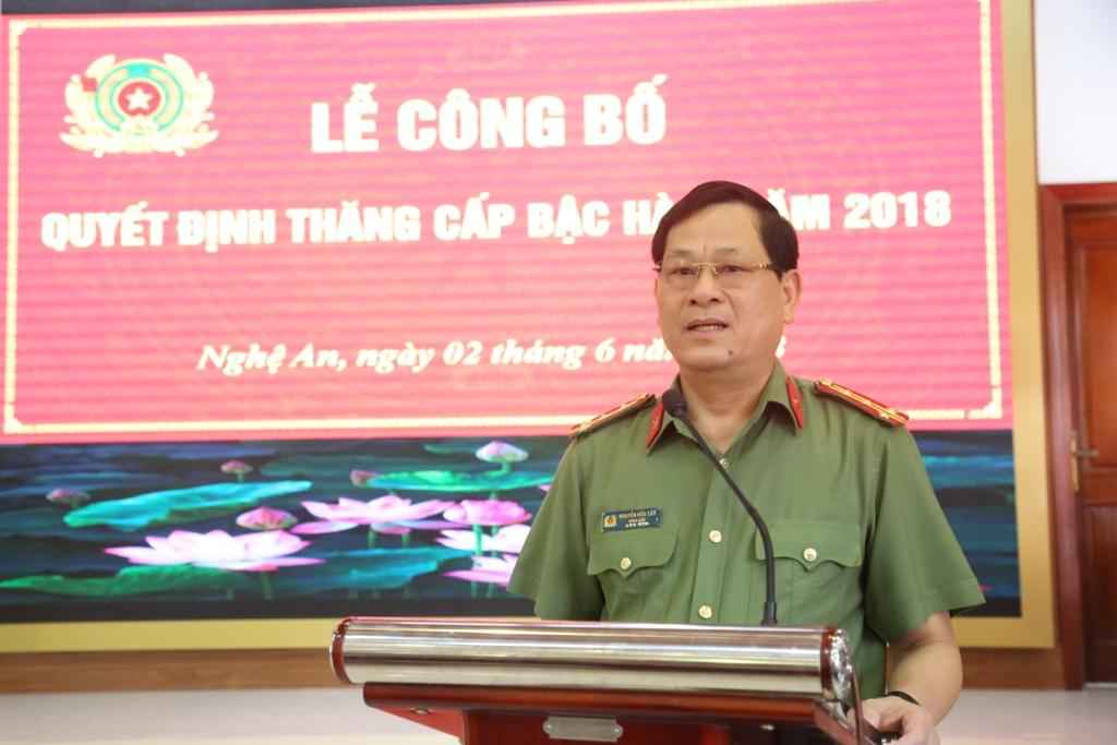 Đại tá Nguyễn Hữu Cầu phát biểu tại buổi lễ