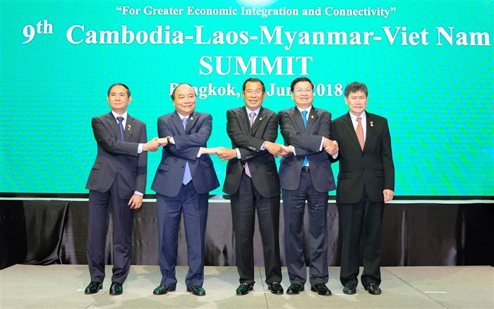 Thủ tướng Nguyễn Xuân Phúc cùng các trưởng đoàn dự Hội nghị