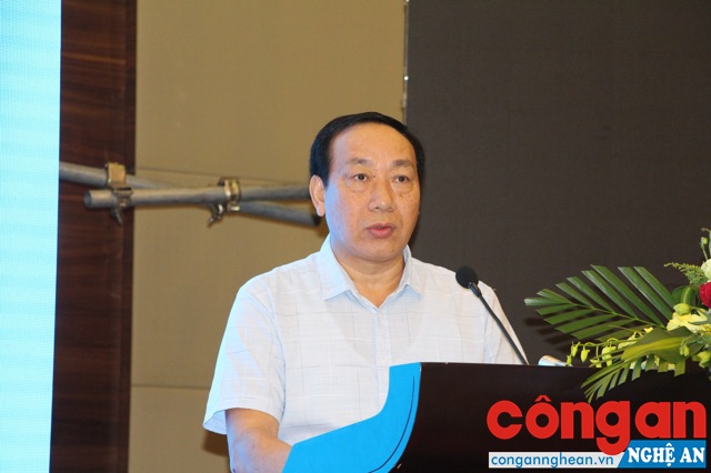 Ông Nguyễn Hồng Trường, Chủ tịch Hội ATGT Việt Nam phát biểu tại Hội nghị