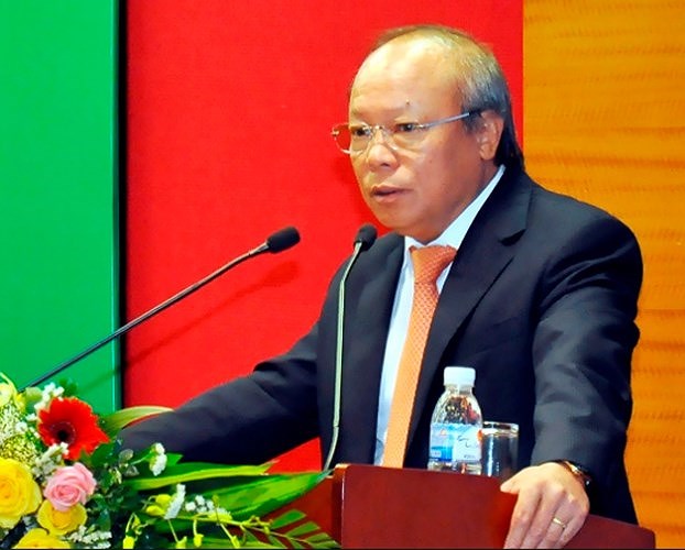 Ông Đỗ Văn Hậu bị cách chức Phó bí thư Đảng ủy Tập đoàn PVN. 