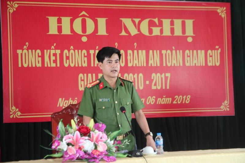 Đại tá Nguyễn Đức Hải, Phó Giám đốc Công an tỉnh chủ trì hội nghị 