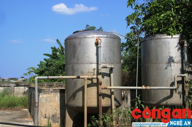 Nhà máy nước sạch được xây dựng đã lâu nhưng không thể cấp nước sạch cho người dân sử dụng