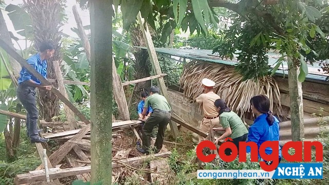 Sửa chữa nhà cho Trung úy Nguyễn Đình Tài tại xã Thanh Thịnh