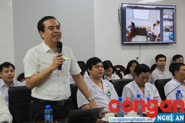 Ông Nguyễn Hồng Trường - giám đốc Bệnh viện Đa khoa TP Vinh chia sẻ những đổi mới trong đề án tự chủ 