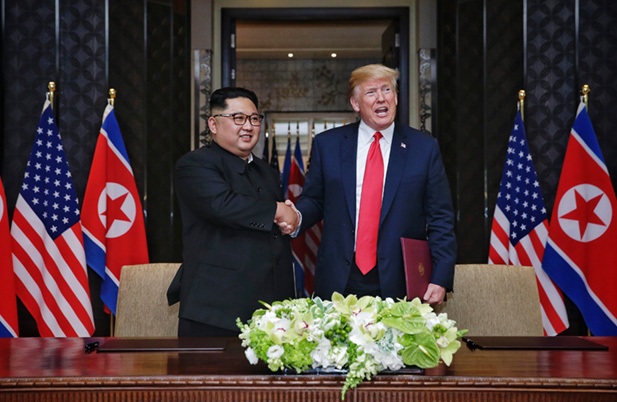 Tổng thống Trump hy vọng sẽ sớm gặp lại Chủ tịch Kim Jong-un. Ảnh: The Strait Times. 