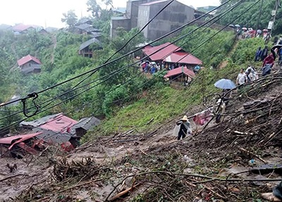 Khu vực sạt lở đất nghiêm trọng do mưa lớn tại bản Xin Chải, xã Mù Sang, huyện Phong Thổ. Ảnh: Báo Lai Châu