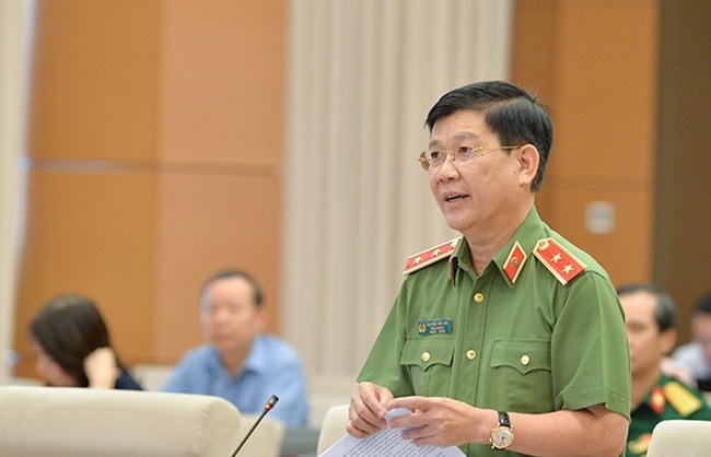 Thứ trưởng Nguyễn Văn Sơn phát biểu tại phiên họp