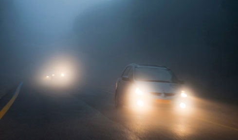 Nếu đèn sương mù theo xe không đủ sáng, bạn nên sử dụng thêm loại đèn sương mù phù hợp.