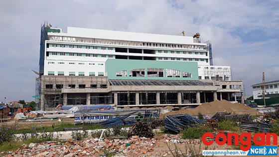 Bệnh viện Đa khoa Nghệ An giai đoạn 2 đã cơ bản hoàn thành xây dựng phần thô, đang tiếp tục hoàn thiện công đoạn còn lại