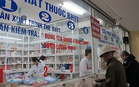Việt Nam là một trong những nước có tỷ lệ kháng kháng sinh cao nhất thế giới, có nguyên nhân từ việc mua thuốc không cần hóa đơn.