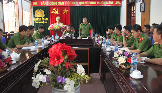 Đồng chí Đại tá Trần Trung Thành - Cục Phó Cục Cảnh sát PCCC và CNCH quán triệt một số yêu cầu điều lệ hội thi
