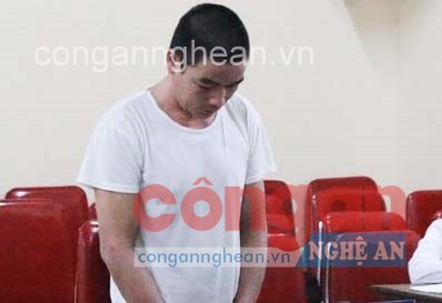 Bị cáo Quang Văn Bốn bị tuyên phạt  4 năm tù về tội hiếp dâm trẻ em 