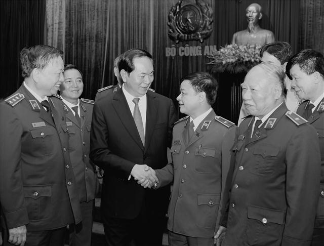 Chủ tịch nước Trần Đại Quang cùng các đại biểu bên lề Hội nghị Công an toàn quốc lần thứ 72.