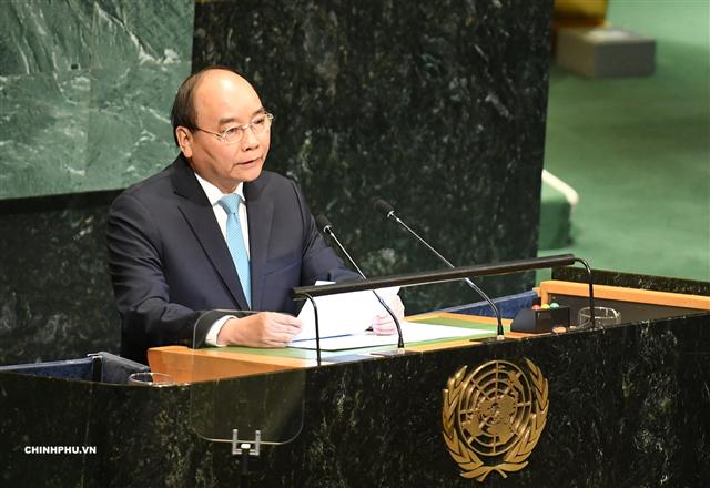 Thủ tướng Nguyễn Xuân Phúc phát biểu tại phiên thảo luận cấp cao Đại hội đồng LHQ. Ảnh: VGP/Quang Hiếu