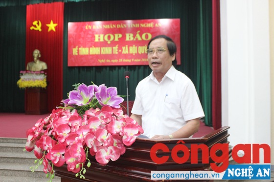 Đồng chí Nguyễn Hữu Mão – Phó Giám đốc Sở KH&ĐT báo cáo tình hình kinh tế - xã hội quý III năm 2018
